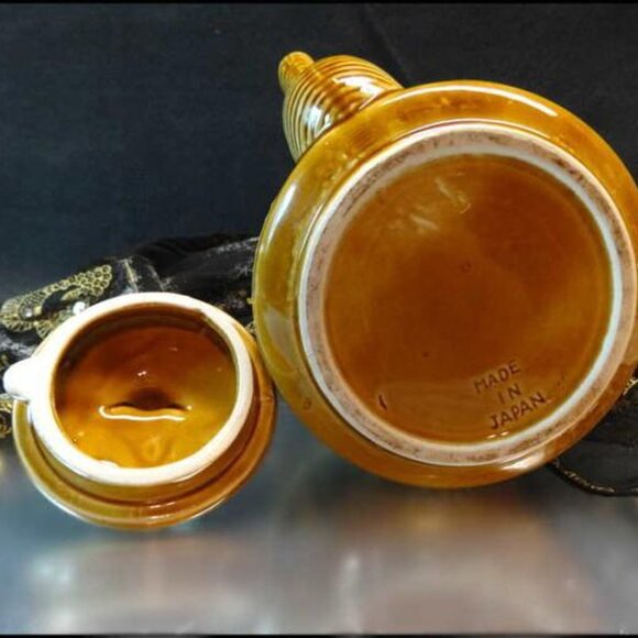 1960s Peacock Bird Vintage Teapot Honey Glass w Rattan Handle - Picture 9 of 10